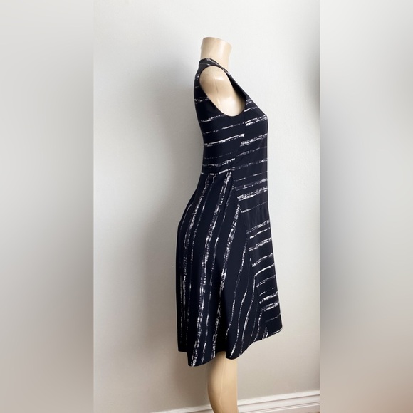 Vince Silk Drop Waist Black Dress Minimalist Artisan Modern Abstract Art Paint 2 - Picture 11 of 14